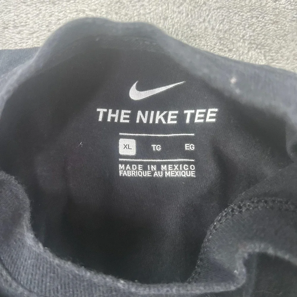 Nike shirt mens